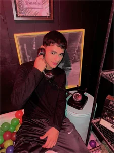 niall_falcon call me Foto