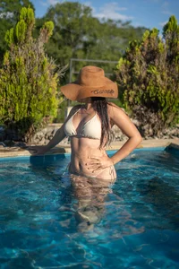 zoe_linss Summer Days ☀🌴 Pic 4