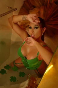 AlessiaLondon: St Patricks day ( 2 фото)