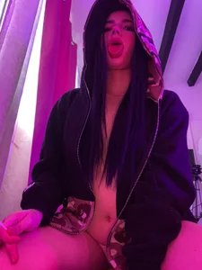 Purple and sexy girl od Natasha__Blue  6 snímek