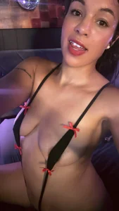 MeghanMarley What if u came home to me wearing this? Foto