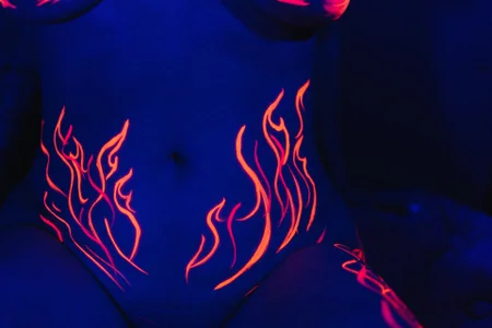 EveLibston neon burn รูป  8