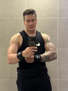 Public de Alex-Harrington  5 Imagens