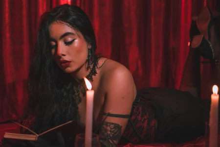 Samaanthaa_ Sensual Witch Immagine  3