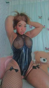 Cuero 🖤 de karina_ebonyy  Imagens