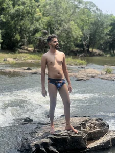 Stoner-boii-Cloudy-arhan Public Gambar 2