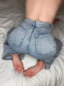 Tirragana_HOT do you like ass in jeans?)) Pic 7