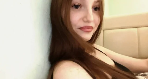 CathyLevel Public Billede