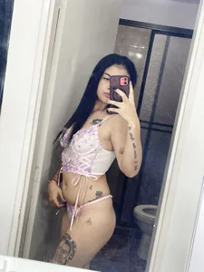 May-ana Public Pic 4