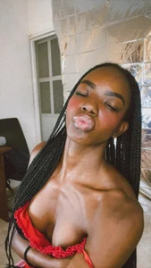 Riri_Blonde10 AFRO LATINA🤎 Billede 3