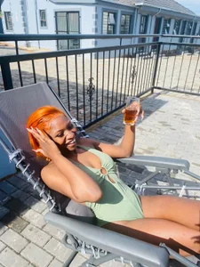 LonelyQueenxx25 Public Pic