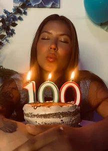 antonelaswete02 💋💖 happy 100 followers 😍"? Hình 4