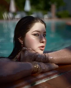 PixelGoddess Refreshingly Pic 4