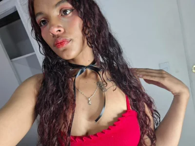 Red ❤️‍🔥❤️‍🔥 od Aylin_valerie  2 snímek