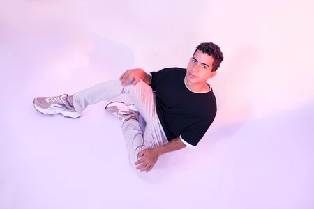 Noah_Greenhartt 😏 You’re mine when I say so. Pic 3