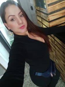 LorenaJoness Public Pic 5