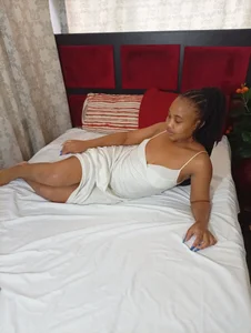 BentleyBee Public Pic 6