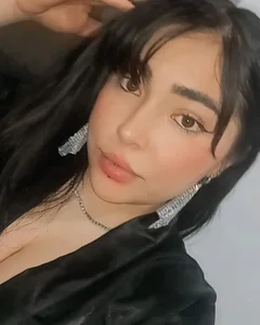 camille_sinclair_ Hi!!! Pic 2