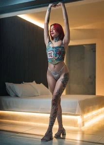 Meganreed_: Wanna Meet Me? ( 5 фото)