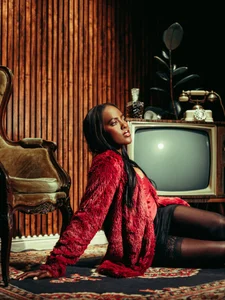 DakotaWangi ✨Retro Glam💎 Pic 4