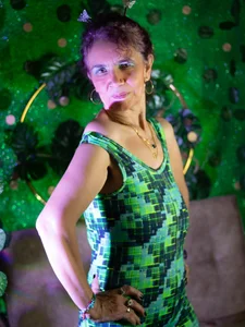 agatha_ross26 green Foto 2