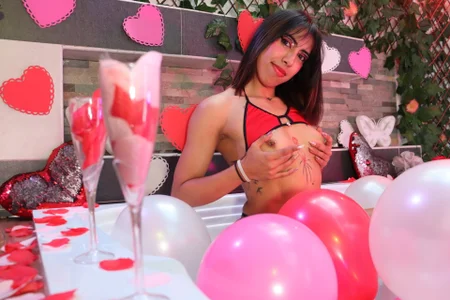 Eloisa_Morgan: Happy Valentine's Day 🌸💗🔥 ( 4 фото)