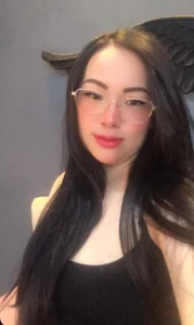 Lilith_Owen_ PERFECT WOMAN Pic 3