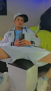 MaikCarverのI'm backの 3枚の写真