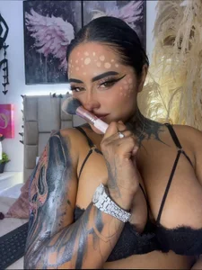 Lairahearvy 🥵 Be honest, babe… have you been thinking about me? 😘 Immagine  9
