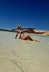 Aly_girl1 Me:** Pic 4