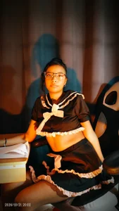 Ellie_Cute7 I'll be your naughty student Gambar 5