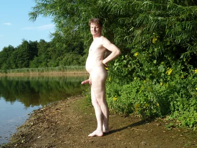 johntheguy8@xh Outdoor nude Foto 3