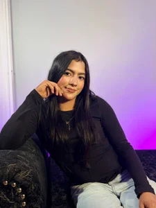 Holly_Watson_ sexy lady 💋 টি ছবি
