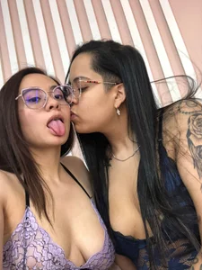 naughtylesbians__ Public Pic 4