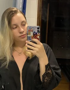 ArielBerry Public Pic