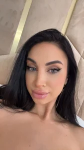 Celine_Noir Selfies 사진