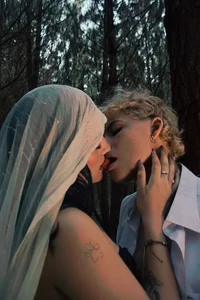 Let yourself catch🍷💋📷 de Alice_Dark21  Imagens