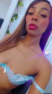 😘🔥 de Tomsonhillary  2 Imagens