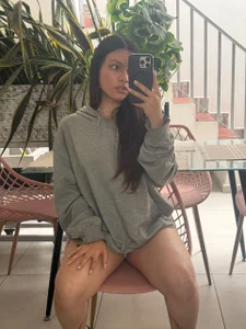 gabyevans4 do you like the way I look รูป 