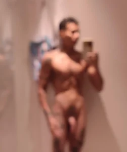 strong_dick7in Public Kuva