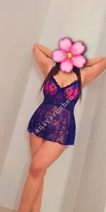 TaniyaSLqueenPublic图片 2