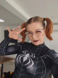 🕷️ Spider woman 🕷️ de AllisonRoberts_  4 Imagens