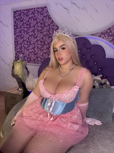 Miamontoya the princess who makes your wildest wishes come true and hot😏🥵💖 Foto 4