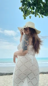 More beach for me uwu de sara_winehouse1 Foto 6