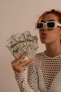 valeriia25_ cash Foto 6