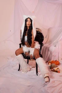 AlissonRossi I am your favorite wolf 🎇🎃 Pic 4