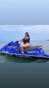 Scarlett_grey1 Vacation 🏝️🏄🌊🥥 Pic 4