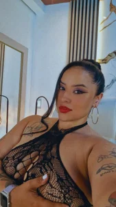 <3 de EmmaWalkerr_  3 Imagens