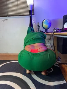 SashaahXXX Public Pic 6