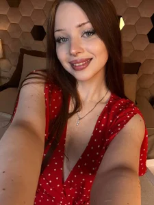 LesleyHornby Red polka girl Poză